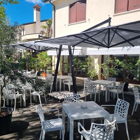 Hotel Piroga Padova Selvazzano Dentro Exterior photo
